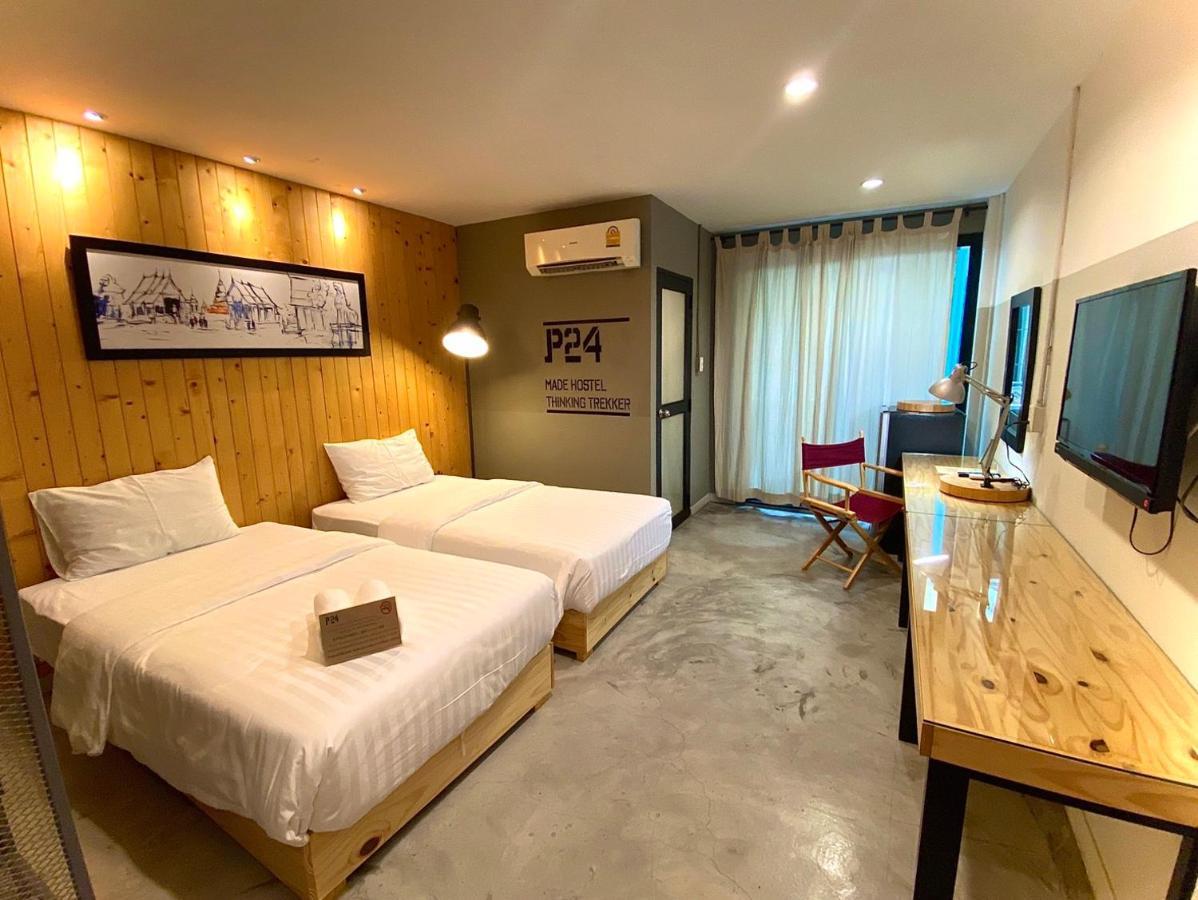 P24 At Kaset Hotel Банкок Екстериор снимка